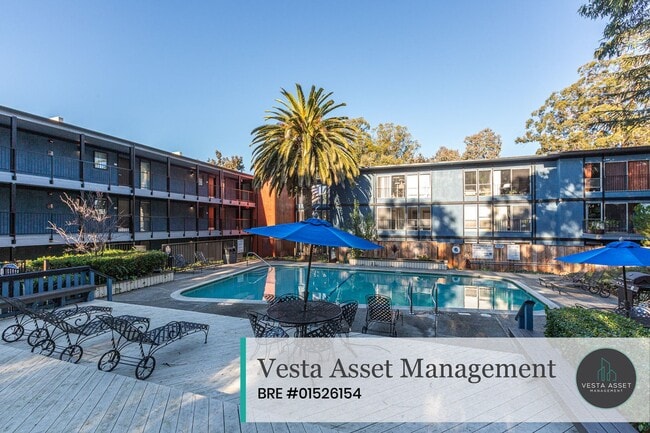 Building Photo - 225 Clifton St