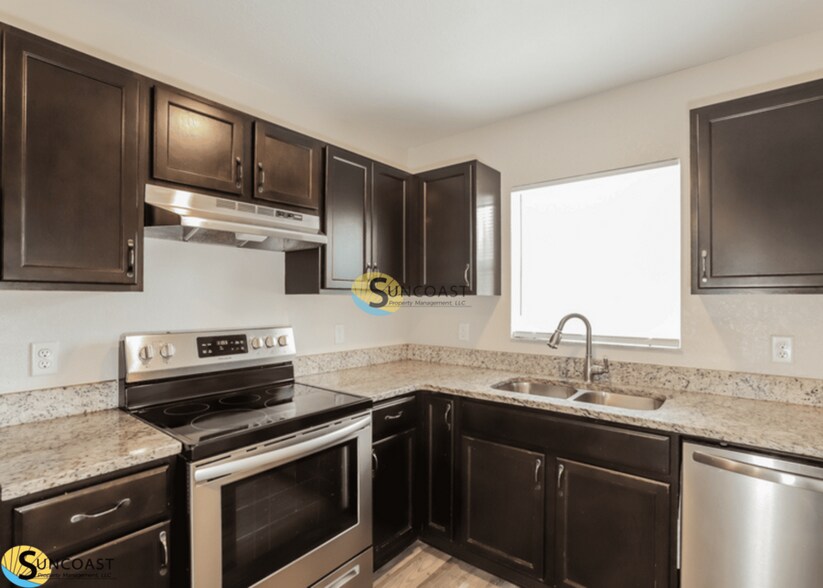 Building Photo - 8024 Juniper Rd