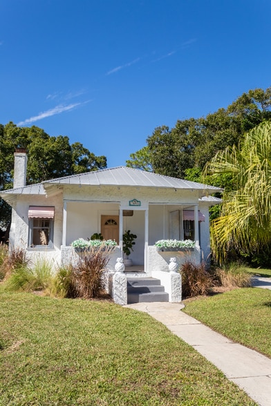 Primary Photo - 1645 34th Ave