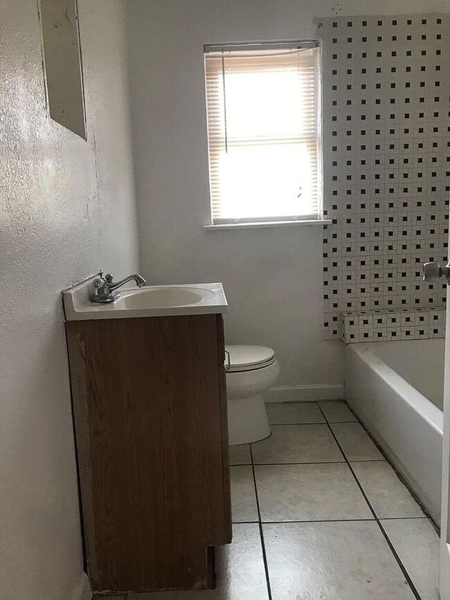 Building Photo - 79762