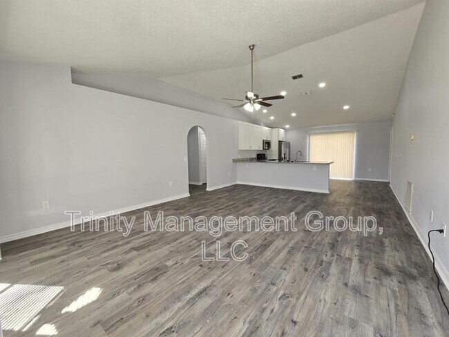 Building Photo - 12325 Shafton Rd