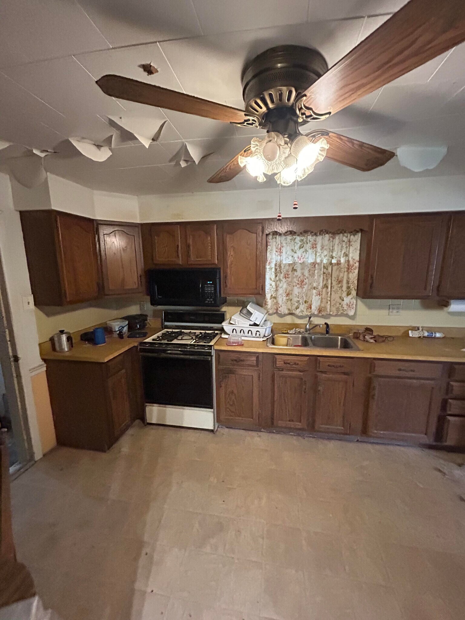 Building Photo - 61 S 49th St