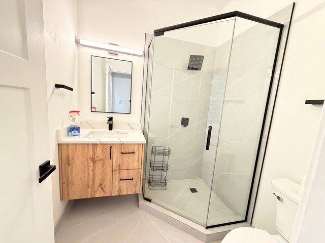 Building Photo - 1945 W Thomas St