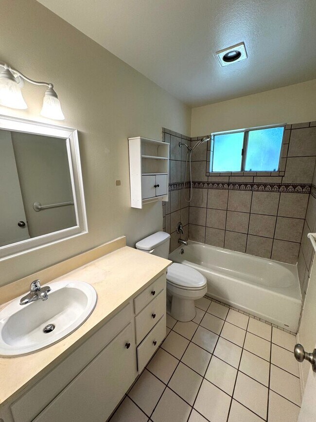 Building Photo - 9304-9306 ElCajon