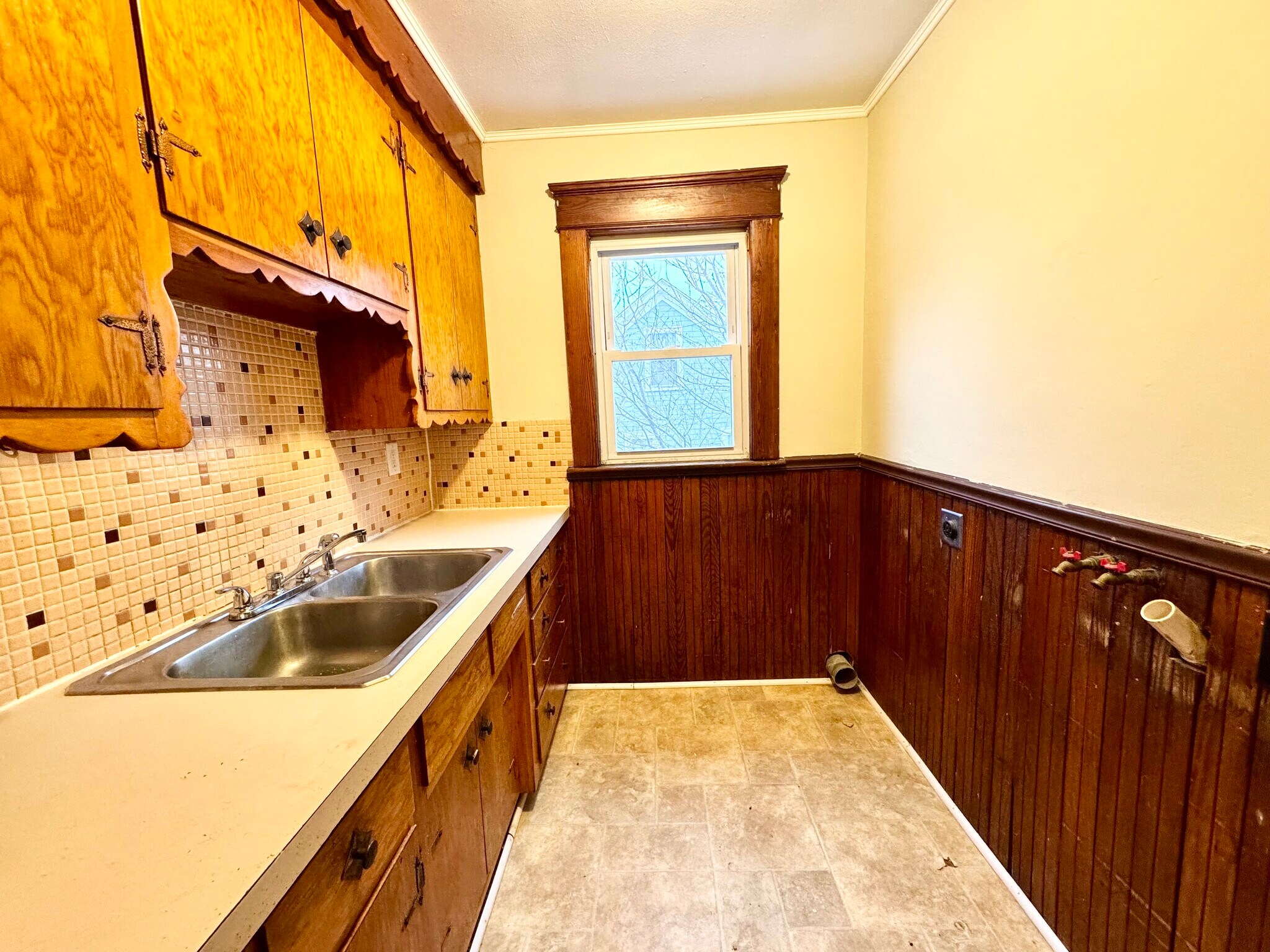 Building Photo - 328 Stevens St