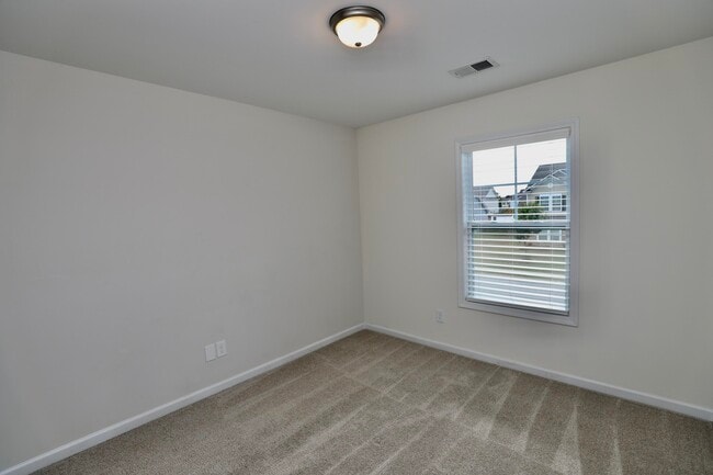 Building Photo - 115 Whitetail Cir