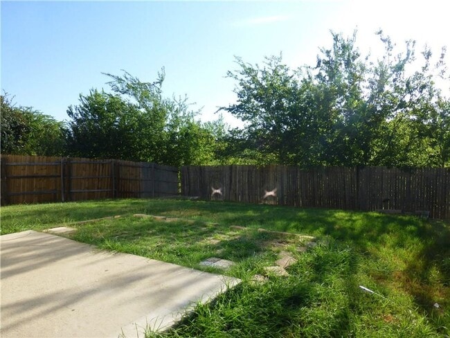 Building Photo - Generous Four Bedroom, Three Bath Home wit...