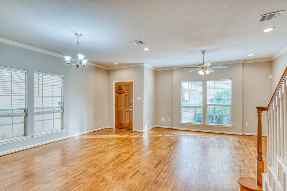 Building Photo - 7118 Turtle Lagoon Row