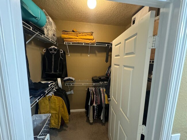 Building Photo - 8539 Gate Pkwy W