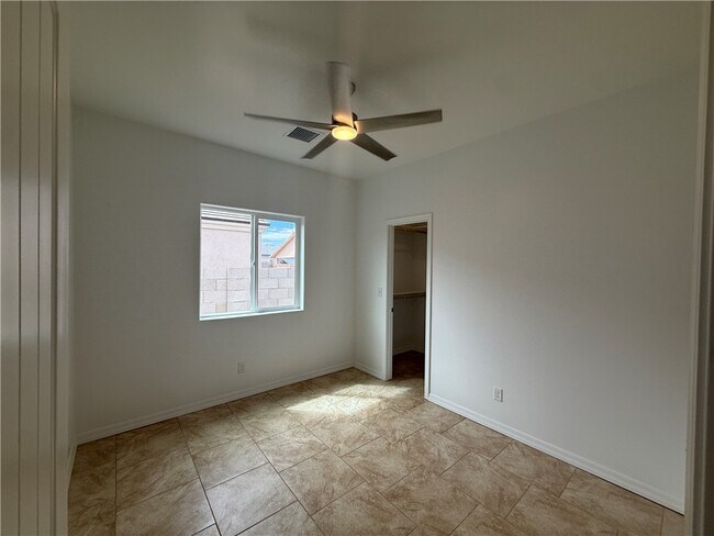 Building Photo - 3595 N Verdugo Rd