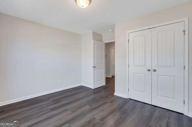 Building Photo - 56 Hayden Dr