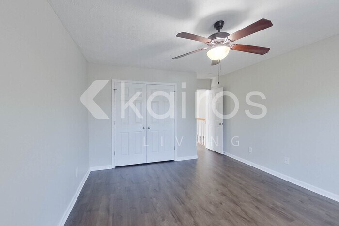 Building Photo - 135 Hillandale Rd