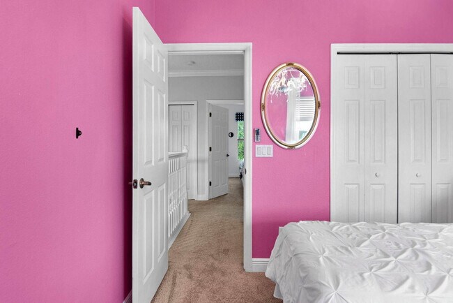 Building Photo - 7450 Gathering Dr