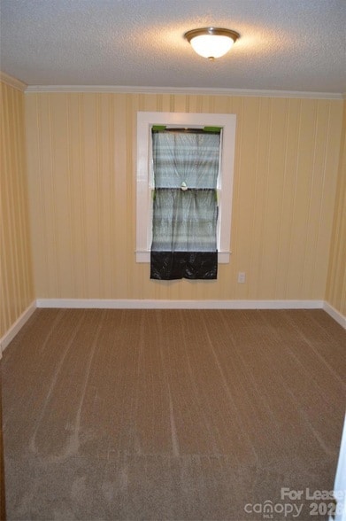 Building Photo - 819 Charlotte Ave