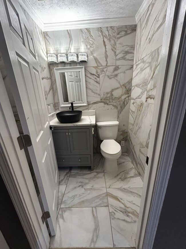 Building Photo - Very Nice Two Bedroom Two Bath Coming SOON!