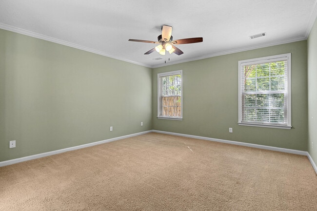 Building Photo - 228 Full Cir Dr