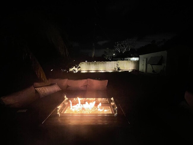 Building Photo - 430 45th St