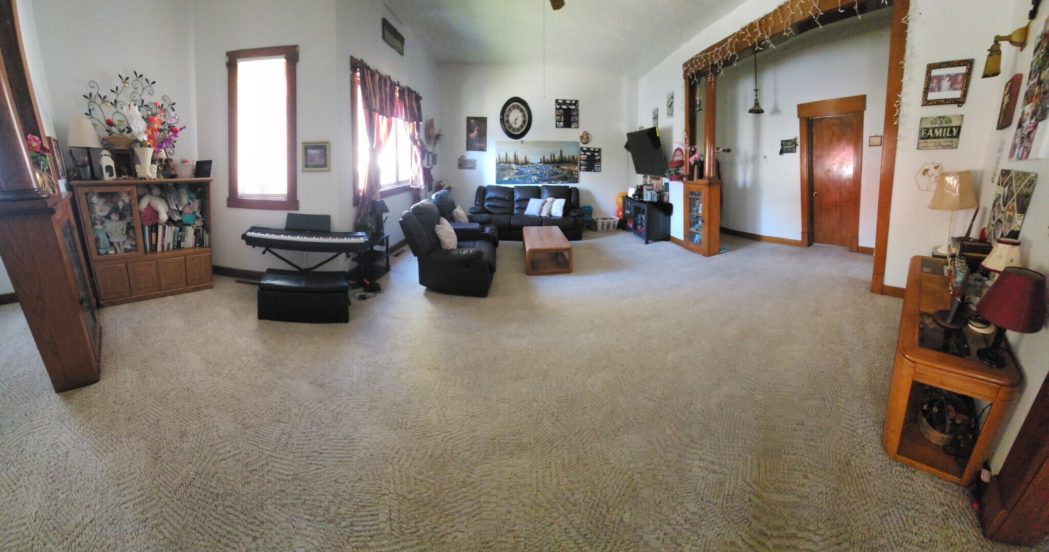 Building Photo - 807 Chicago St