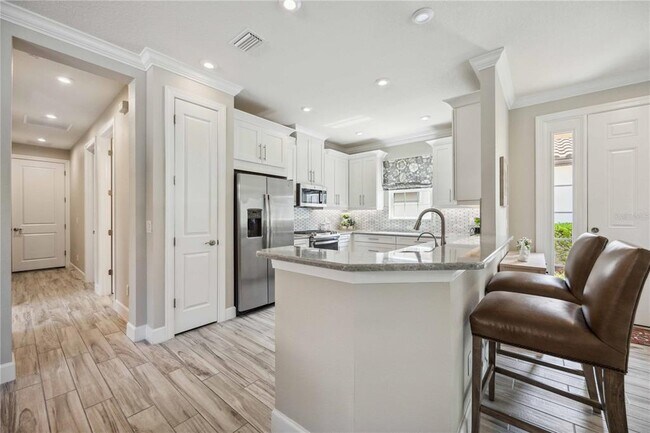 Building Photo - 5305 Bartolomeo St