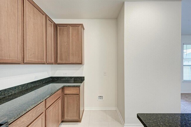 Building Photo - 1636 River Plateau Dr