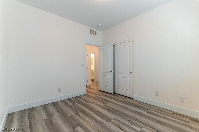 Building Photo - 12333 Silvana St