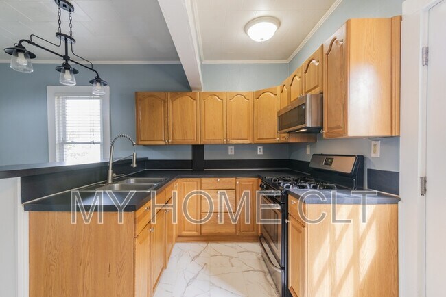 Building Photo - 299 Thirteenth St