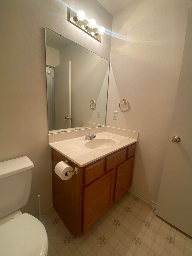 Building Photo - 3 BEDROOM BELTON ISD