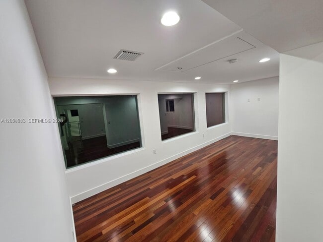 Building Photo - 5754 NW 98th Ave