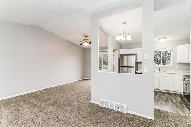 Building Photo - Cozy 3-Bedroom Home in Cincinnati, OH