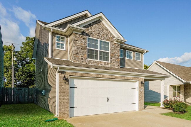 Building Photo - 1961 Drummond Dr