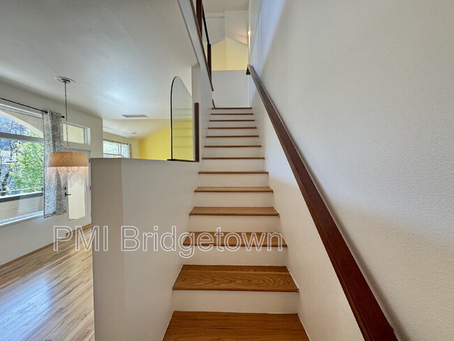 Building Photo - 2611 NW Upshur St