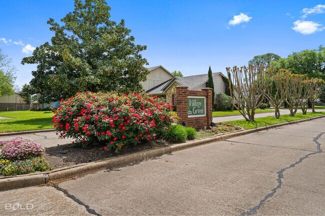 Building Photo - 203 Stratmore Dr