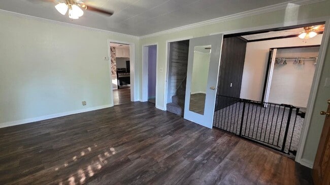 Building Photo - 3 bedroom 1 bathroom Olmstead Falls! EDEN/SECTION 8 welcomed