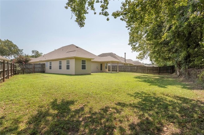 Building Photo - 623 Glenmede Ln