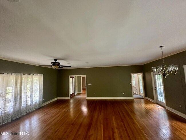 Building Photo - 3564 Cowan Pl