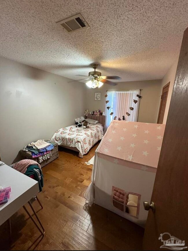 Building Photo - 3132 Waterview Dr