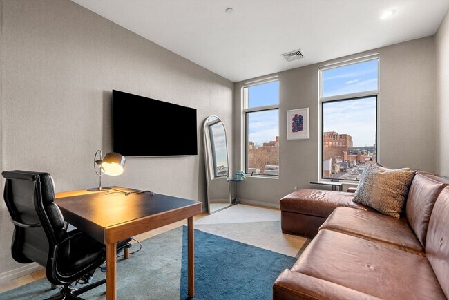 Building Photo - 7 E Springfield St