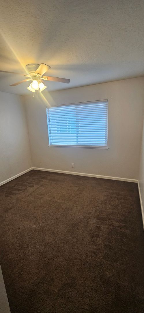 Building Photo - 263 Sharp Cir