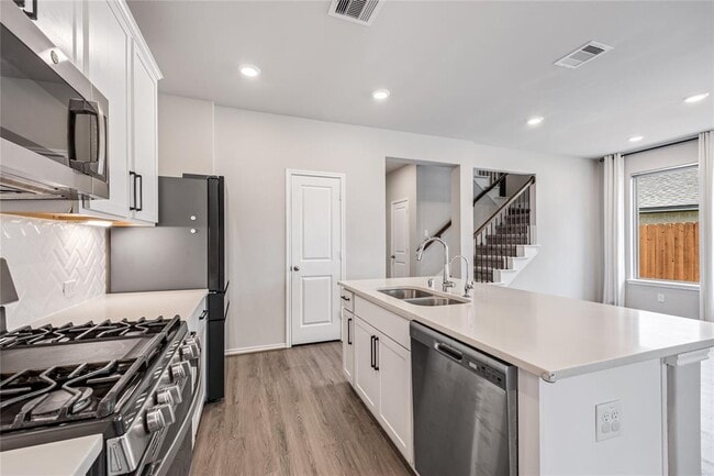 Building Photo - 7526 Cascades Pass Dr
