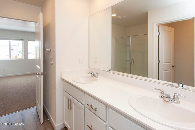 Building Photo - 436 Summer Triangle