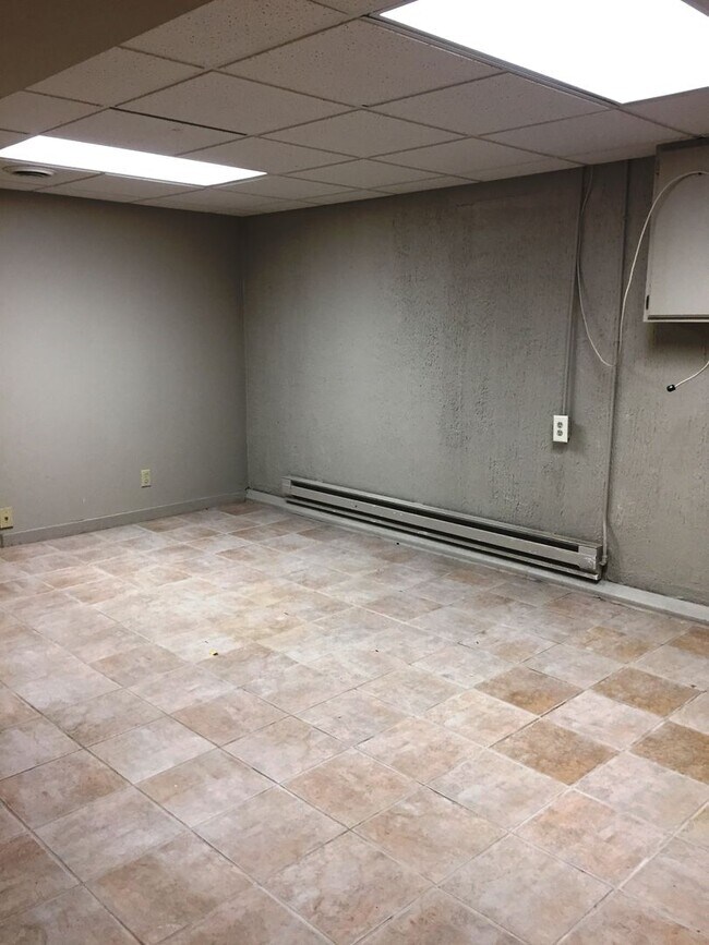 Building Photo - 119 Mitchell Cir