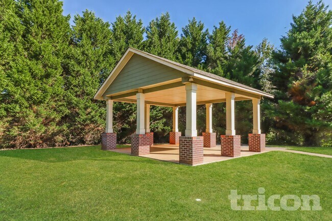 Building Photo - 30 Wyndham Ct