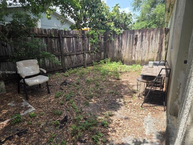 Building Photo - 34 SW 6th Ave