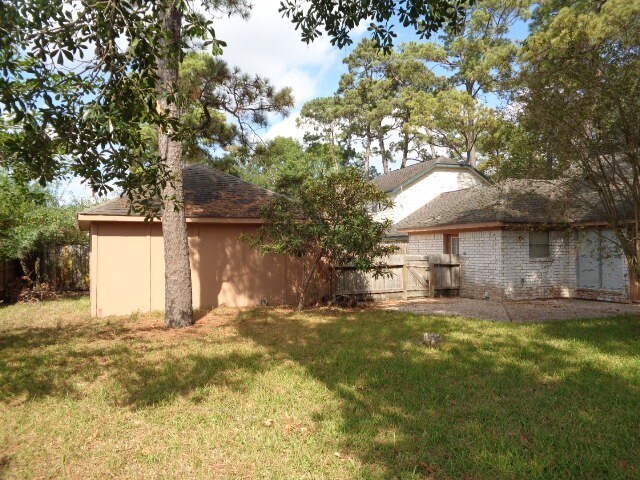 Building Photo - 12607 Big Stone Dr