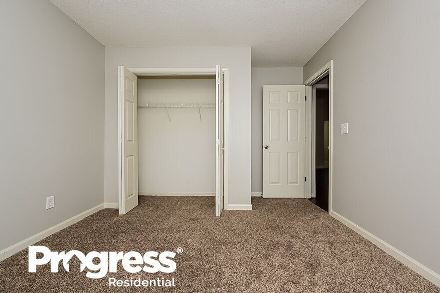 Building Photo - 1014 Vineyard Walk