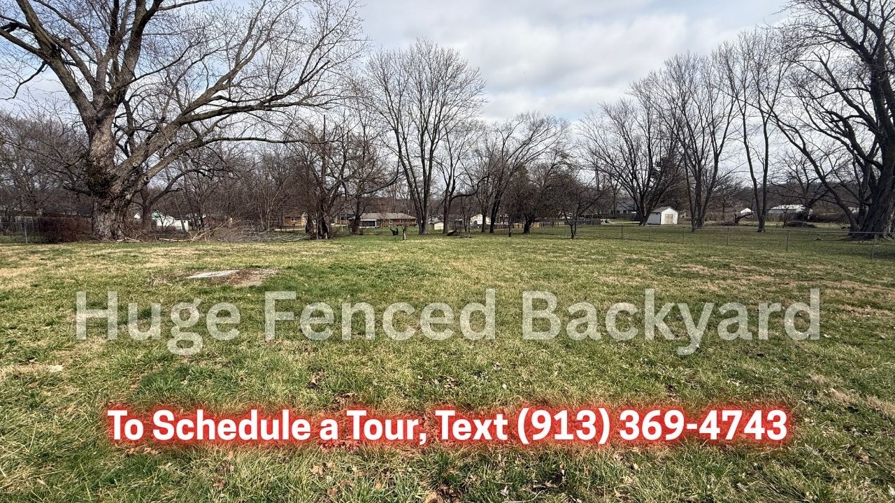 Building Photo - 913 S Main Rd