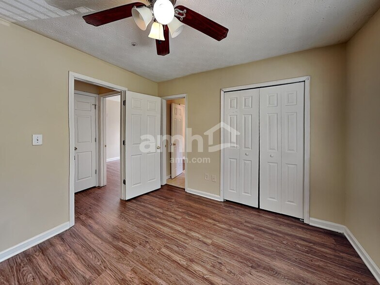 Building Photo - 1388 Glenover Way