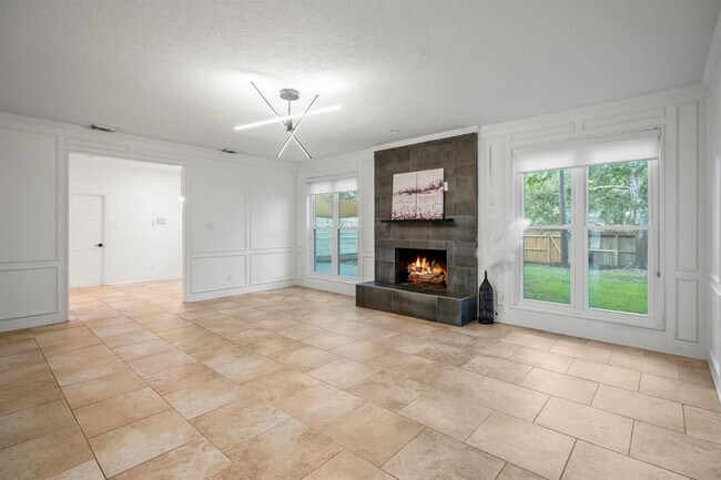 Building Photo - 16814 Windypine Dr