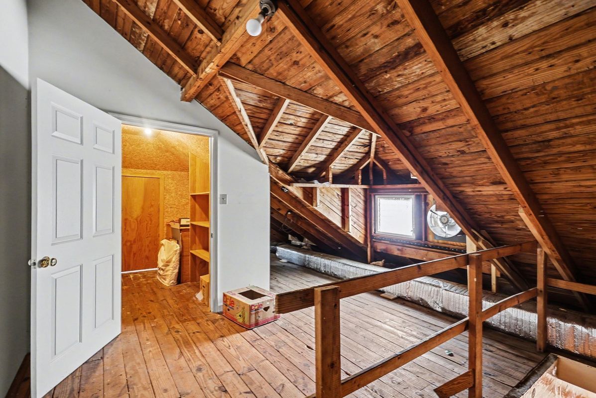 Building Photo - 144 Seminary Ave