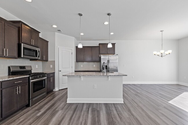 Building Photo - **Spacious 3/2.5 Townhome in Durham**